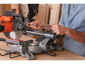 Торцовочная пила BLACK+DECKER BES710