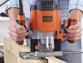 Вертикальный фрезер BLACK+DECKER KW1200E